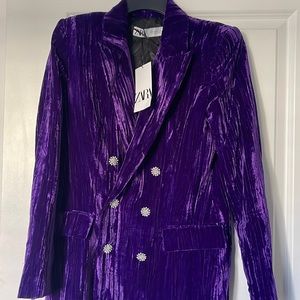 NWT: ZARA PURPLE VELVET BLAZER